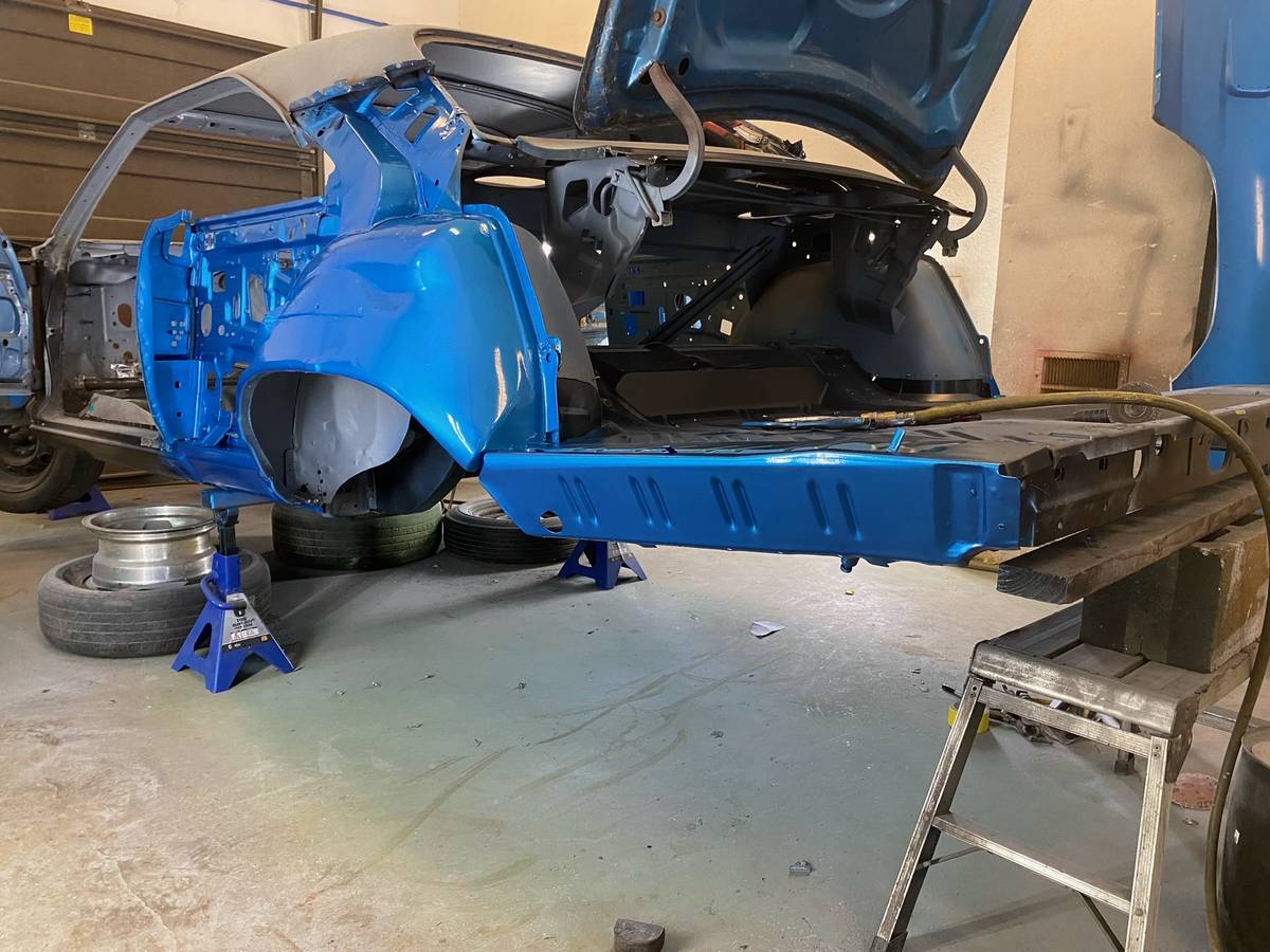 Plymouth-roadrunner-1970-blue-31