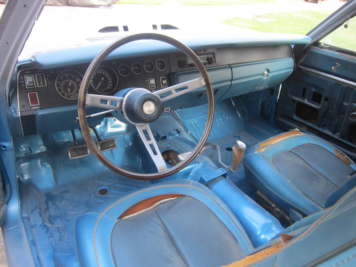 Plymouth-roadrunner-1970-blue-65