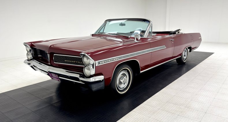Pontiac-Bonneville-1963-Marimba-Red-Red-1