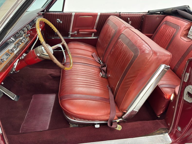 Pontiac-Bonneville-1963-Marimba-Red-Red-10