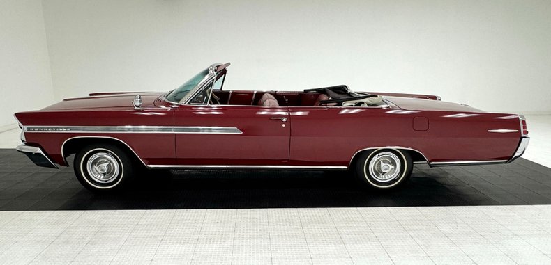 Pontiac-Bonneville-1963-Marimba-Red-Red-13