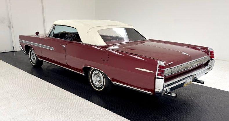 Pontiac-Bonneville-1963-Marimba-Red-Red-14
