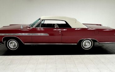 Pontiac-Bonneville-1963-Marimba-Red-Red-2
