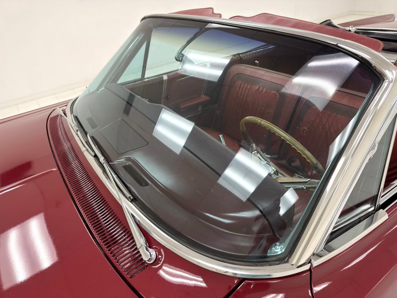 Pontiac-Bonneville-1963-Marimba-Red-Red-23