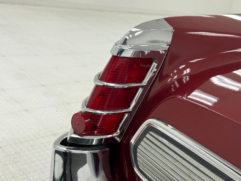 Pontiac-Bonneville-1963-Marimba-Red-Red-28