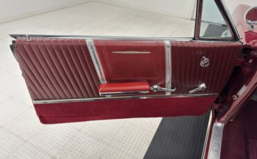 Pontiac-Bonneville-1963-Marimba-Red-Red-39