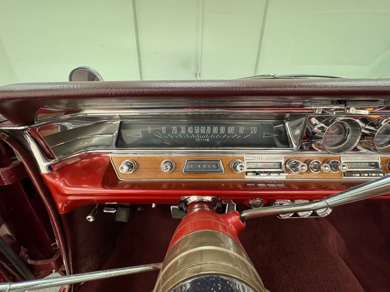 Pontiac-Bonneville-1963-Marimba-Red-Red-47