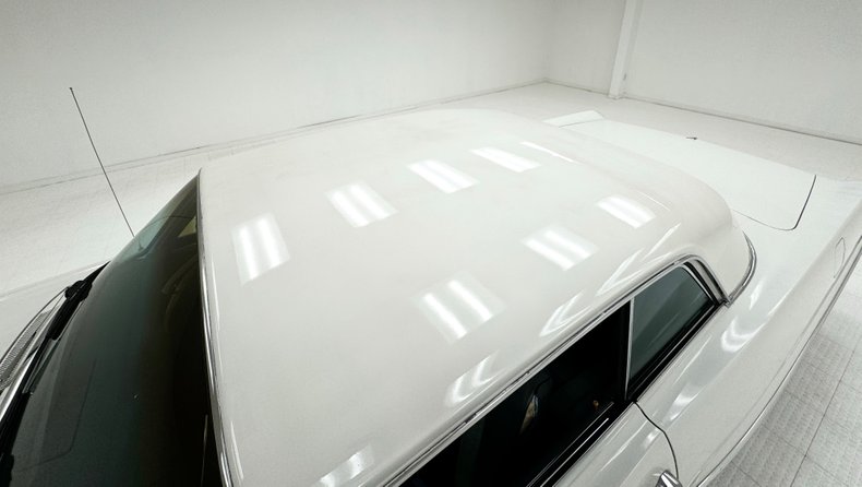 Pontiac-Catalina-1964-Cameo-Ivory-Dark-Blue-12