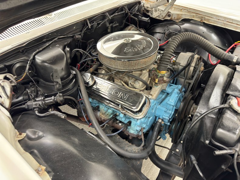 Pontiac-Catalina-1964-Cameo-Ivory-Dark-Blue-25