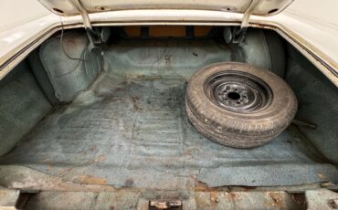 Pontiac-Catalina-1964-Cameo-Ivory-Dark-Blue-30