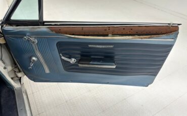 Pontiac-Catalina-1964-Cameo-Ivory-Dark-Blue-34