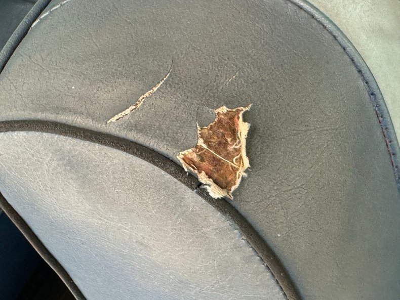 Pontiac-Catalina-1964-Cameo-Ivory-Dark-Blue-39