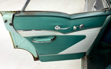 Pontiac-Chieftain-1956-Hialeah-Green-Medium-Green-18