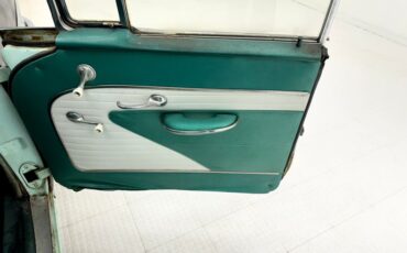 Pontiac-Chieftain-1956-Hialeah-Green-Medium-Green-19