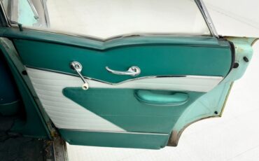 Pontiac-Chieftain-1956-Hialeah-Green-Medium-Green-20