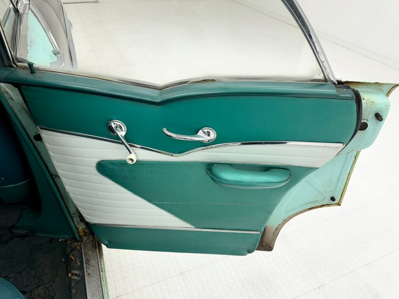 Pontiac-Chieftain-1956-Hialeah-Green-Medium-Green-20