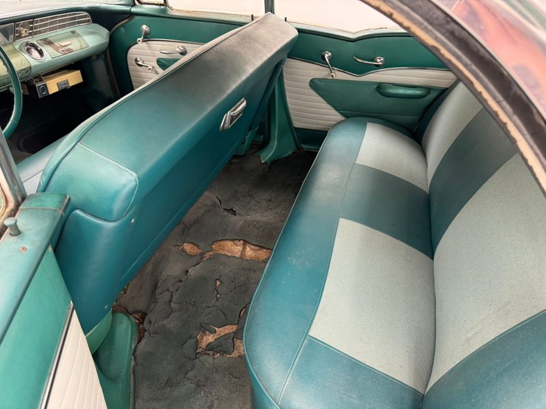 Pontiac-Chieftain-1956-Hialeah-Green-Medium-Green-24