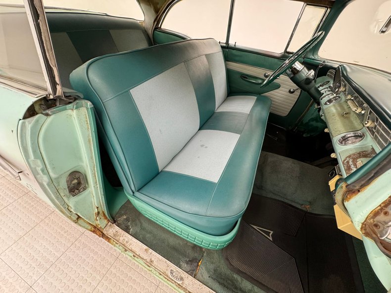Pontiac-Chieftain-1956-Hialeah-Green-Medium-Green-25