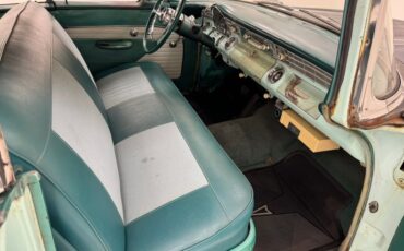 Pontiac-Chieftain-1956-Hialeah-Green-Medium-Green-26