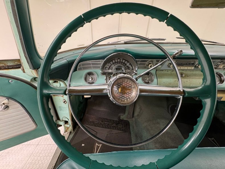 Pontiac-Chieftain-1956-Hialeah-Green-Medium-Green-29