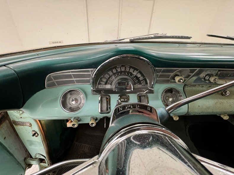 Pontiac-Chieftain-1956-Hialeah-Green-Medium-Green-30