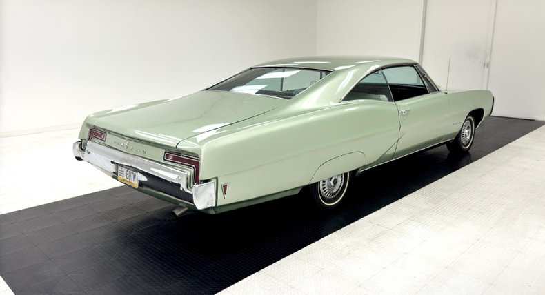 Pontiac-Executive-1968-Springmist-Green-White-2