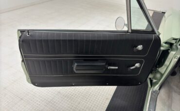 Pontiac-Executive-1968-Springmist-Green-White-23