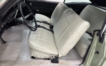 Pontiac-Executive-1968-Springmist-Green-White-25