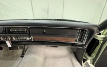 Pontiac-Executive-1968-Springmist-Green-White-35