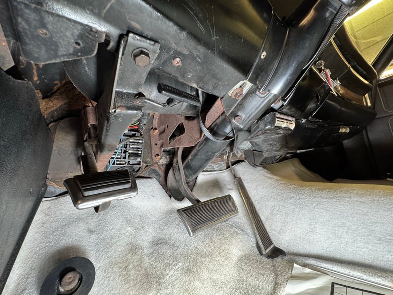 Pontiac-Executive-1968-Springmist-Green-White-36