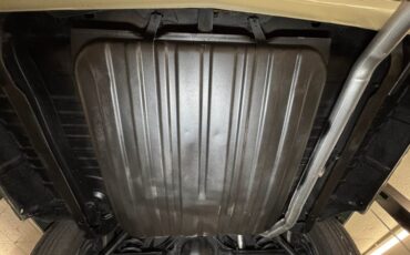 Pontiac-Executive-1968-Springmist-Green-White-39