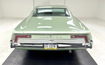 Pontiac-Executive-1968-Springmist-Green-White-46