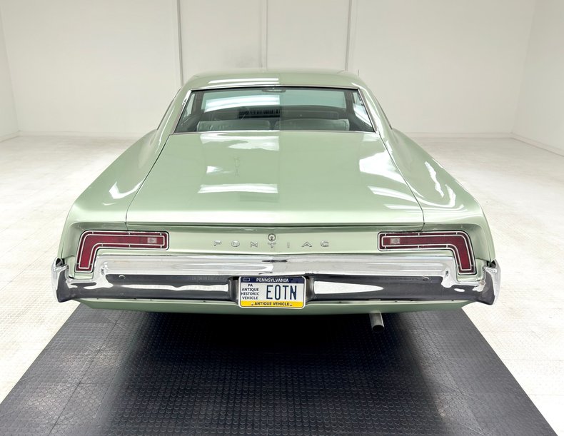 Pontiac-Executive-1968-Springmist-Green-White-46