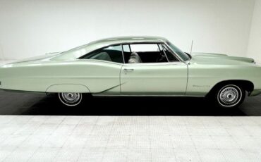 Pontiac-Executive-1968-Springmist-Green-White-6