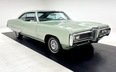 Pontiac-Executive-1968-Springmist-Green-White-7