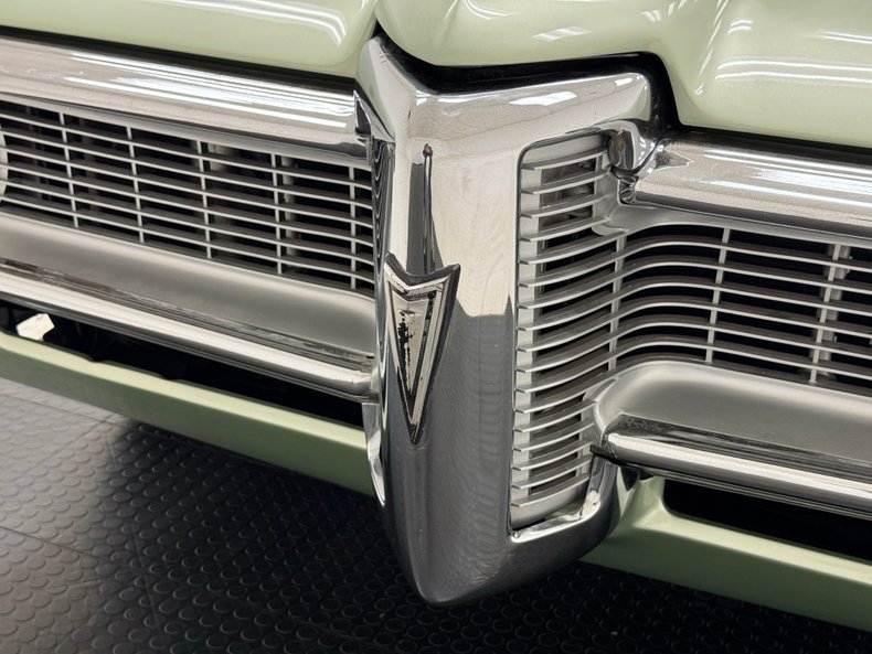 Pontiac-Executive-1968-Springmist-Green-White-9