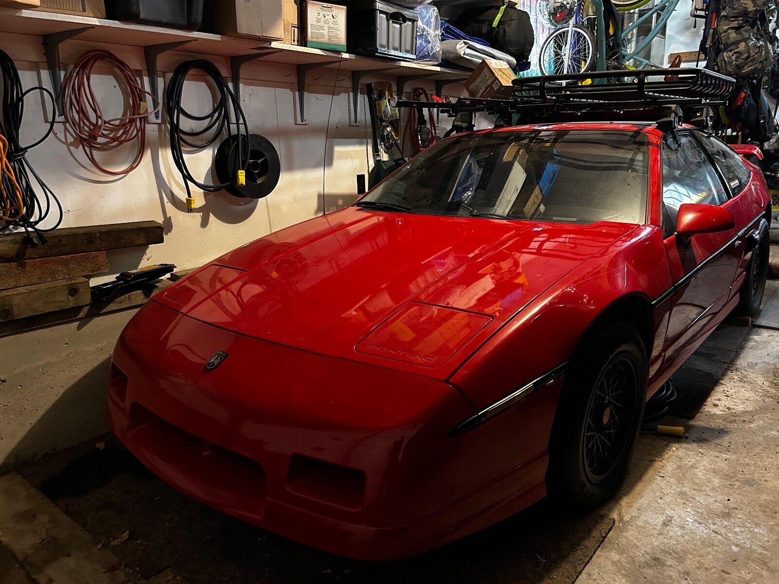 Pontiac-Fiero-1986-Coupe-2