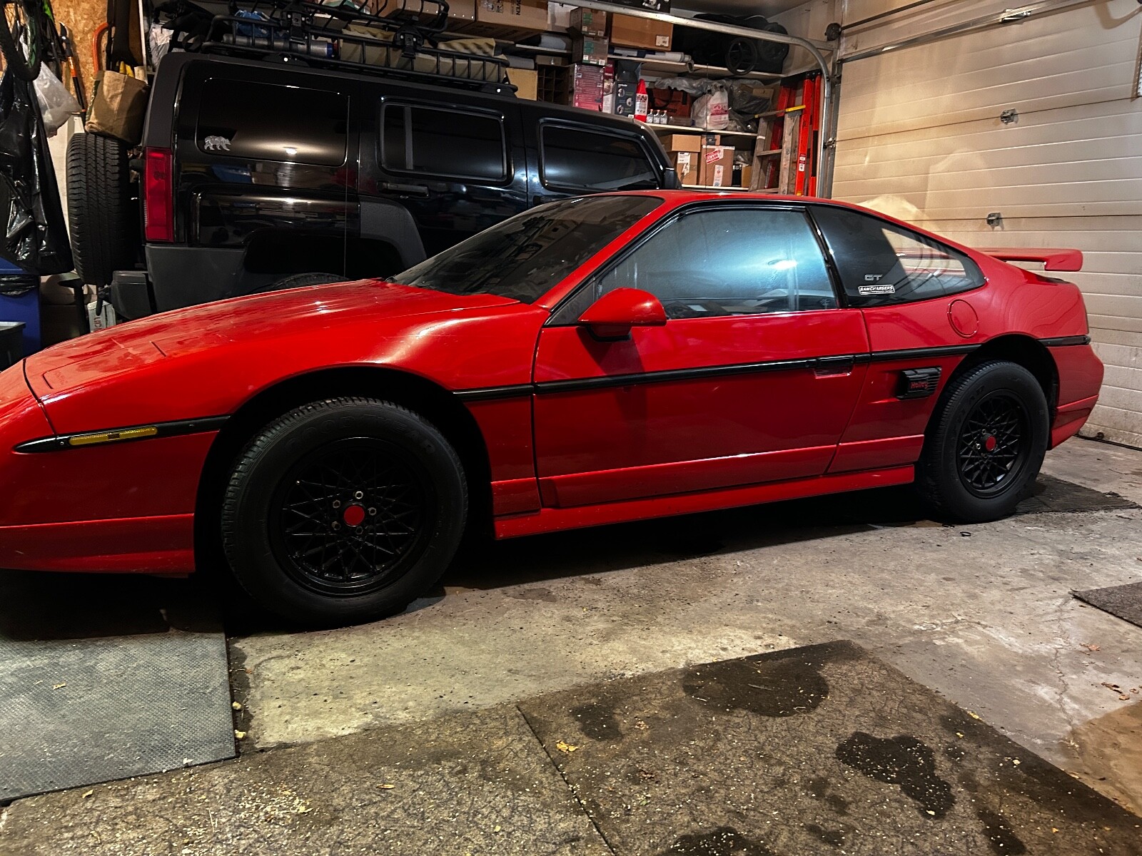 Pontiac-Fiero-1986-Coupe-5