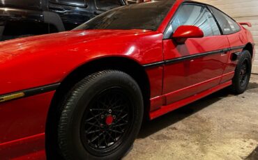 Pontiac-Fiero-1986-Coupe-8