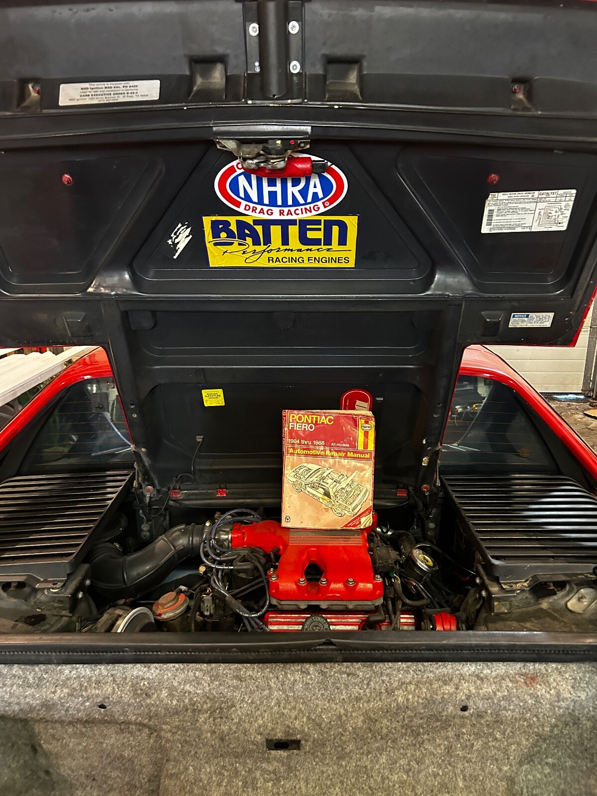 Pontiac-Fiero-1986-Coupe-9