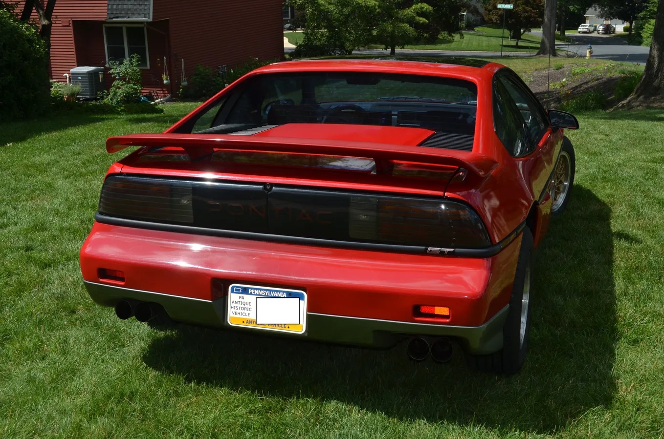 Pontiac-Fiero-1986-Red-Grey-4