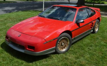 Pontiac-Fiero-1986-Red-Grey-6