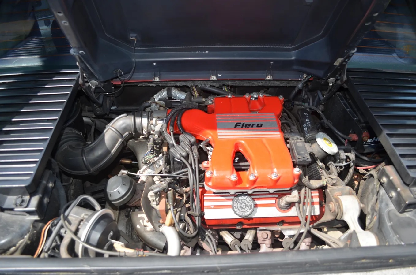 Pontiac-Fiero-1986-Red-Grey-8