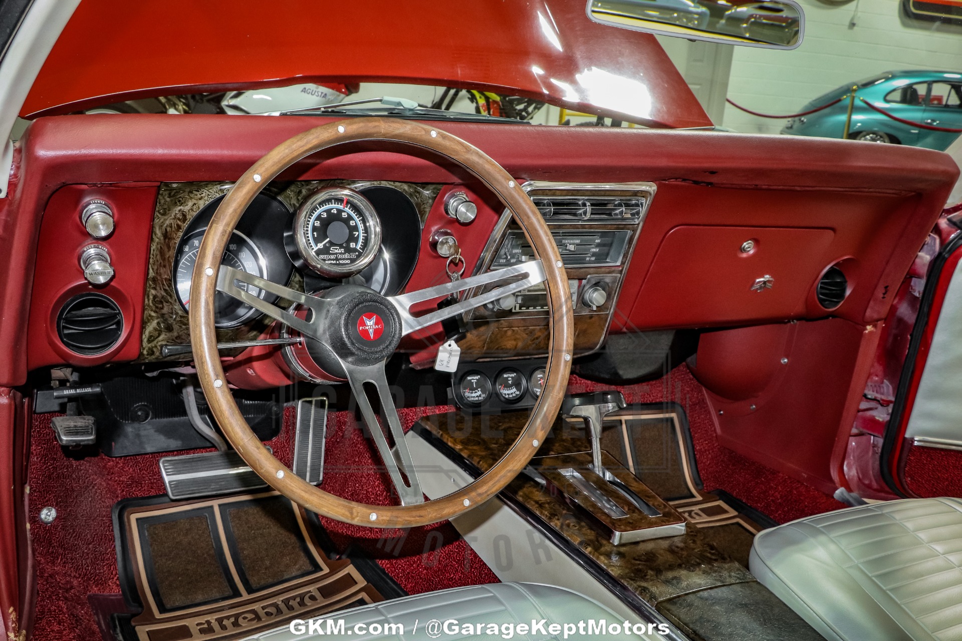 Pontiac-Firebird-1968-Red-White-4