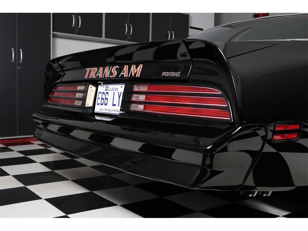 Pontiac-Firebird-1976-Starlight-Black-Red-15