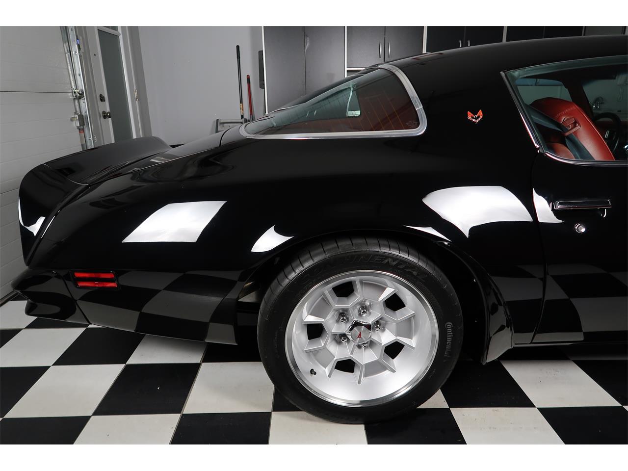 Pontiac-Firebird-1976-Starlight-Black-Red-22