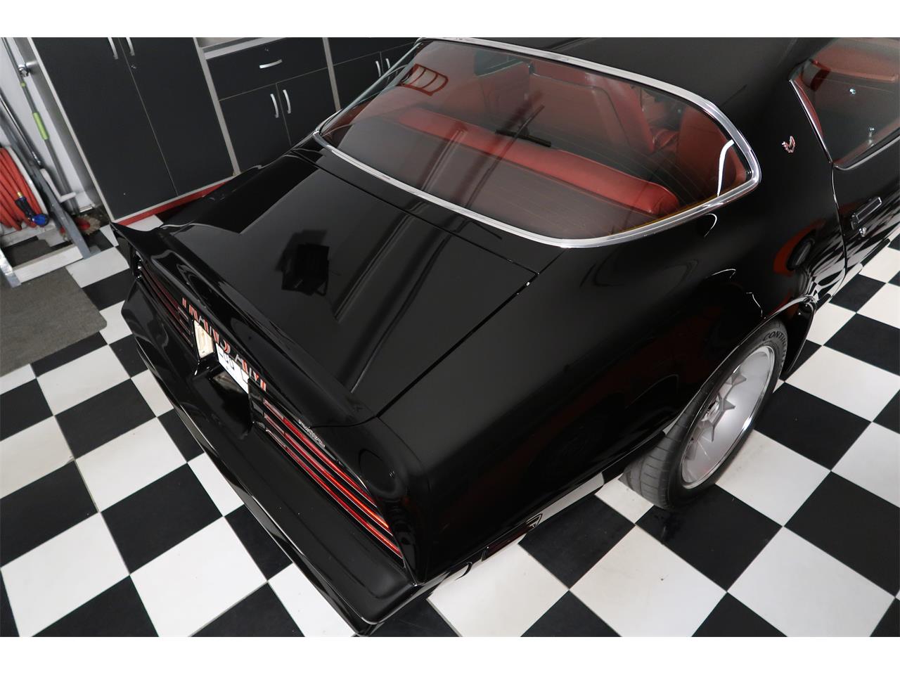 Pontiac-Firebird-1976-Starlight-Black-Red-26