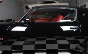 Pontiac-Firebird-1976-Starlight-Black-Red-32