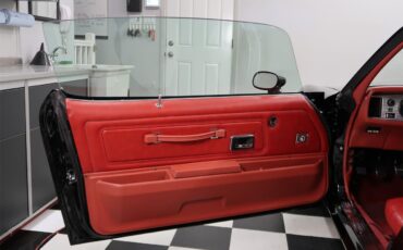 Pontiac-Firebird-1976-Starlight-Black-Red-45