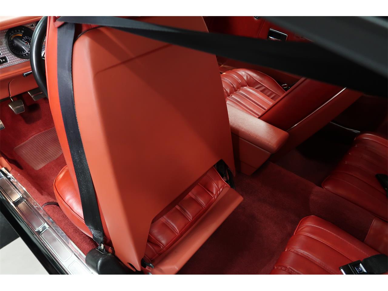 Pontiac-Firebird-1976-Starlight-Black-Red-5